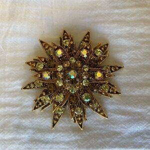 Starburst Vintage‎ Brooch with Rhinestones
